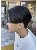 メンズ　センターパート　ストレートパーマ　縮毛矯正