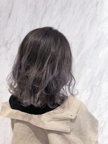 リー 京橋(Lee)&nbsp;［Lee京橋］ハイライトグレージュx外ハネウェーブ