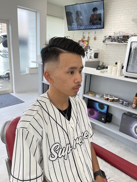 キューカンバー(CUCUMBER) フェードカット