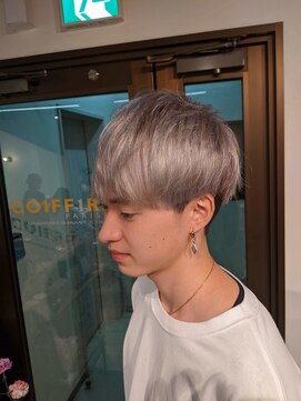コワファーストナガサキシャンプーボーイ(COIFF1RST NAGASAKI SHAMPOO BOY) 2ブリーチ×ホワイトアッシュ