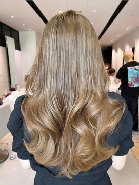 ステア ケース(stair case) 【NATASHA】銀座レイヤーカット/20代/30代/40代/50代