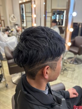 コワファースト 大分(COIFF1RST) 刈り上げ剃り込み