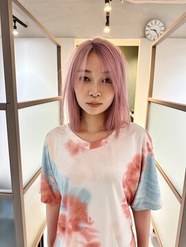 ネウィ 国分寺(newi) ミディアムストレート/ハイトーン/ピンクカラー