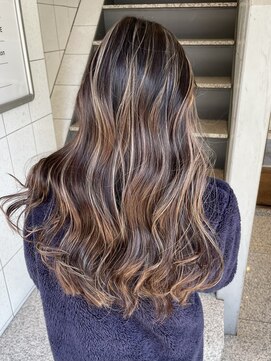 アップ(A+hair) ハイライトカラーミルクティーケアブリーチ白髪ぼかし髪質改善