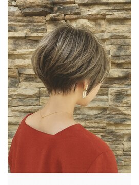 レーブ 大宮店(reve) 丸みショート