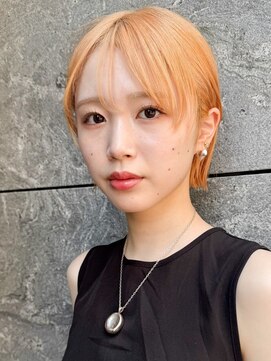 ミモザワークス ヘアアレンジ 渋谷顔周りレイヤーボブレイヤーカットブロンドカラーくびれヘア