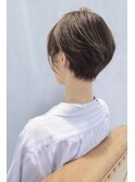 前髪ありイメチェンクールショートボブ大人ショート白髪リタッチ