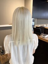 派手髪・ハイトーンカラー・デザインカラー・ブリーチ専門美容室&nbsp;ホワイトブリーチホワイトカラーホワイトブロンドホワイトへア