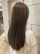 フィゼル あべのルシアス店(Aujua fizelle) オリーブグレージュ