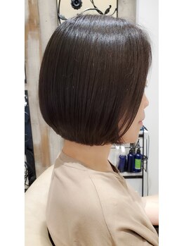 美容室 ビオラ(viola)の写真/ダメージ4分の1以下イチゴカラーで明るい白髪染め◇大人女性に上品な艶と透明感を［白髪染め/エイジング］