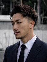 メッツ 原宿(METS) MEN'S/かき上げサイドパート×テーパーフェード/ビジネスヘア