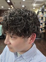 ヤング 本店(YOUNG) ツヤ感ツイストスパイラルパーマ × ツーブロックショート