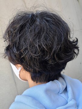 ルシエ 立川(LUCIE) カーリーハンサムショート