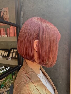 ココモ(KOKOMO) Cherrypink×首が綺麗に見える前下がりボブ♪