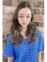 リークフー(Ree cu fuu)&nbsp;20代30代アッシュベージュの外国人風ロング♪藤沢