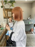 オレンジベージュ
