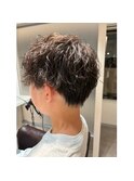 襟足ありのゆるめツイストスパイラルパーマ