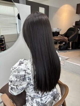 グラフ 立川(Graph.) 髪質改善トリートメントシアーベージュロング