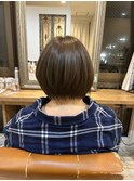 ショートボブ×ツヤ感アッシュ