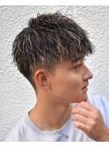 金メッシュ縦落ちツイストスパイラルパーマ王道モテマッシュ