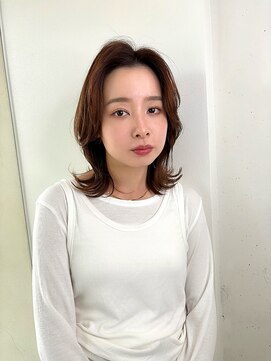 オーロ 武庫之荘店(ORO) 外ハネくびれデザインカラー