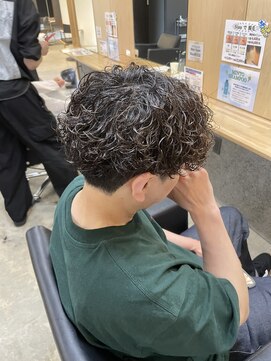 ニアウ 伊勢崎連取店(Niau) メンズマッシュ波巻きスパイラルパーマメンズパーマ