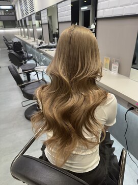 リリー(Lilley) 天神/ナチュラル縮毛矯正/韓国ヘア/ヨシンモリ/レイヤーカット