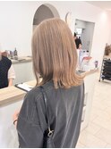 ホワイトミルクティーカラー