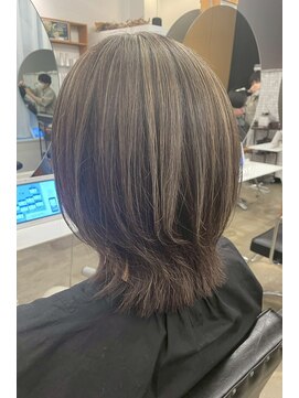 アコロン 武蔵小杉(acoron.) さりげない動きのナチュラルミディアム×武蔵小杉