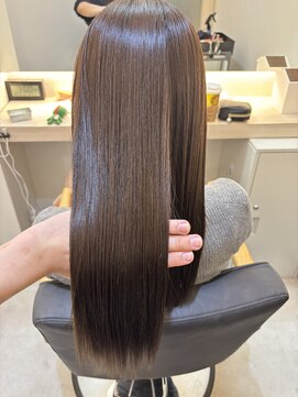 アリアツイン バイ エクラート 池袋西口店(ARiA TWiN by ECLART) オベリスクトリートメント　髪質改善