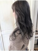 イヤリングカラーグレージュ