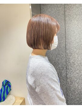 シア(sia) 王道切りっぱなしボブ