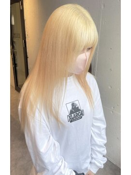 エイト 福岡天神店(EIGHT fukuoka) 抜きっぱなしブロンドヘアー