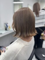 シー 池袋(SHE) ミルクティーベージュ