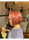 切りっぱなしミニボブ　ピンクベージュ