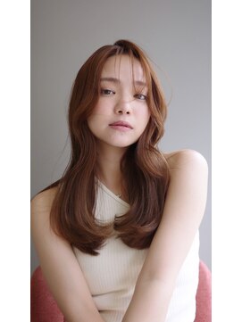 シア(sia) ナチュラルレイヤー/韓国レイヤー/レイヤーカット/韓国ヘア
