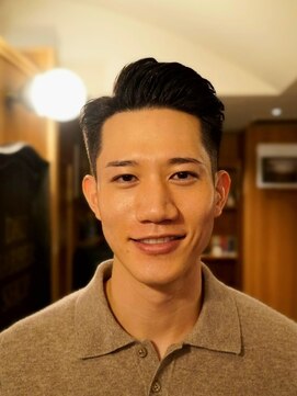 ダウバーバーショップ 表参道(DAU BARBER SHOP) アイロンパーマ 理容室 バーバー リクルート ビジネスマン 短髪