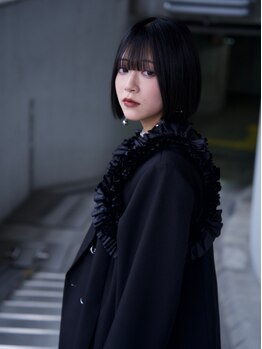 【高槻/駐車場あり】顔周りの印象チェンジはお任せ！小顔魅せ・抜け感を叶える“似合わせカット”が人気◎