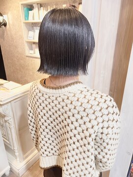 キャアリー(Caary) 福山美容室caary切りっぱなし外ハネミニボブ髪質改善10代20代