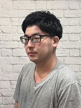 グレイスフルバーバー 赤坂見附店 カッチリ目なアップバングスタイル