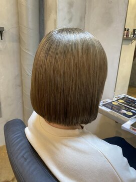 ワンドット バイ キーマン(ONE. by KEYMAN) ミルクティーベージュ