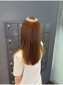  カットストレートでつくる柔らか美髪ロング