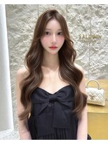 サロウィン 那覇店(SALOWIN)&nbsp;透明感ブラウンベージュ×レイヤーカット