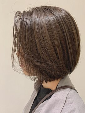 アンサム リリー(UNSOME Lille) 【UNSOMELille】ボブ/オリーブアッシュ