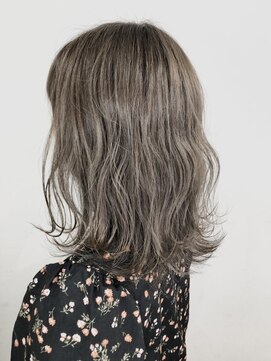 ソース 枚方(SOURCE) グレージュ