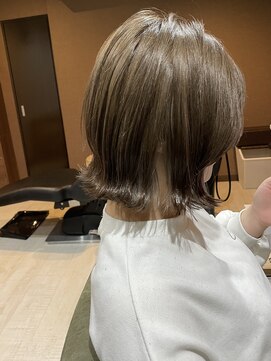 リブラン バイ ルッカ(Liburan by Lucca) 《ブリーチあり　アッシュブラウン》