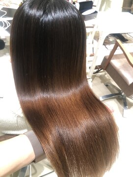 フォルテミラ(FORTE MILA) ツヤ髪縮毛矯正