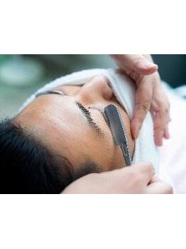 【眉毛ケア/眉毛カット】Eyeblowmagic・アイブロウマジック特約店◇絶対自身のもてる眉毛に！