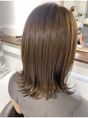 透明感グレージュ
