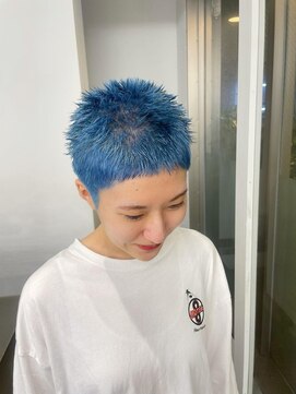 レコ 渋谷(LECO) スカイブルーのバズカット